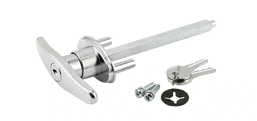 Old Style Garage Door Locks Replacements in Bermuda Dunes, California