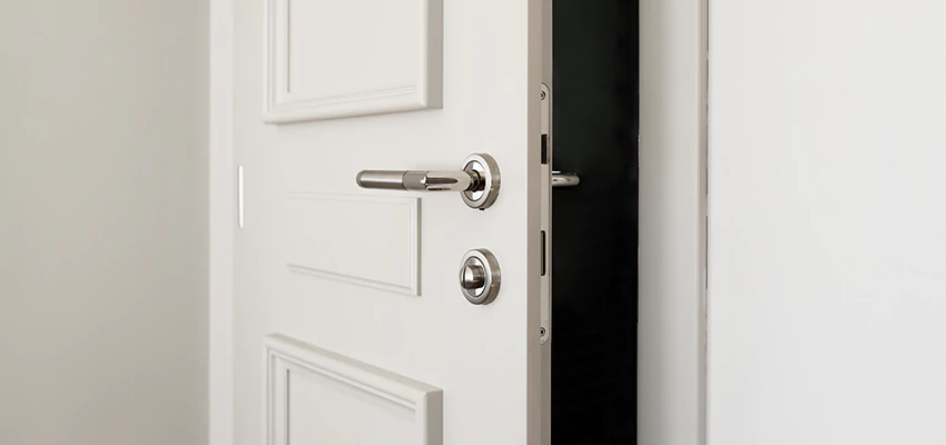Folding Bathroom Door With Lock Solutions in Bermuda Dunes, CA