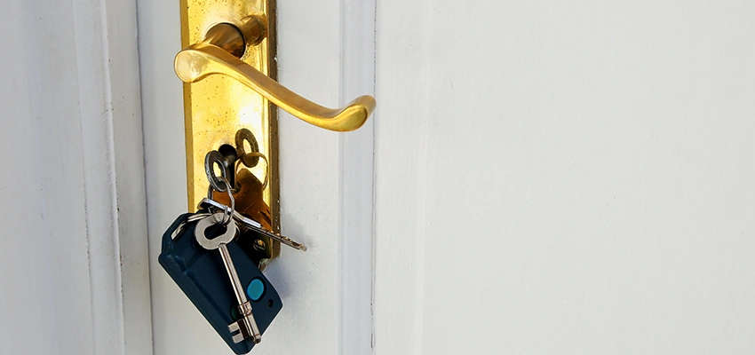 Broken Door Key Extraction in Bermuda Dunes, CA